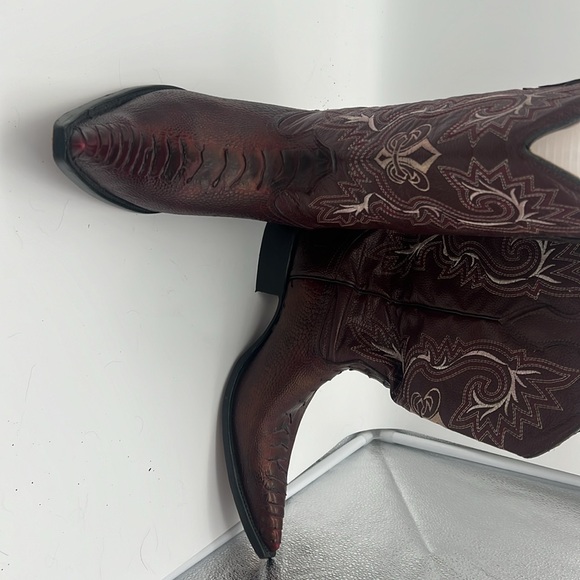 Cowboy boots - Picture 9 of 14